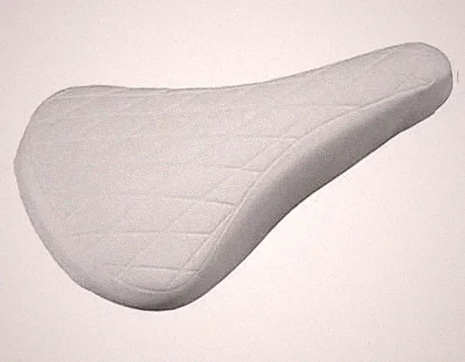 NEW! ABSOLUTE UNIVERSAL BMX BICYCLE VINYL SADDLE IN DIAMOND STYLE IN WHITE.